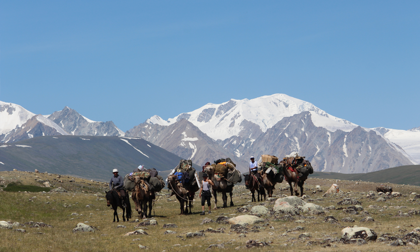 TREKKING ALTAI MOUNTAIN TOUR